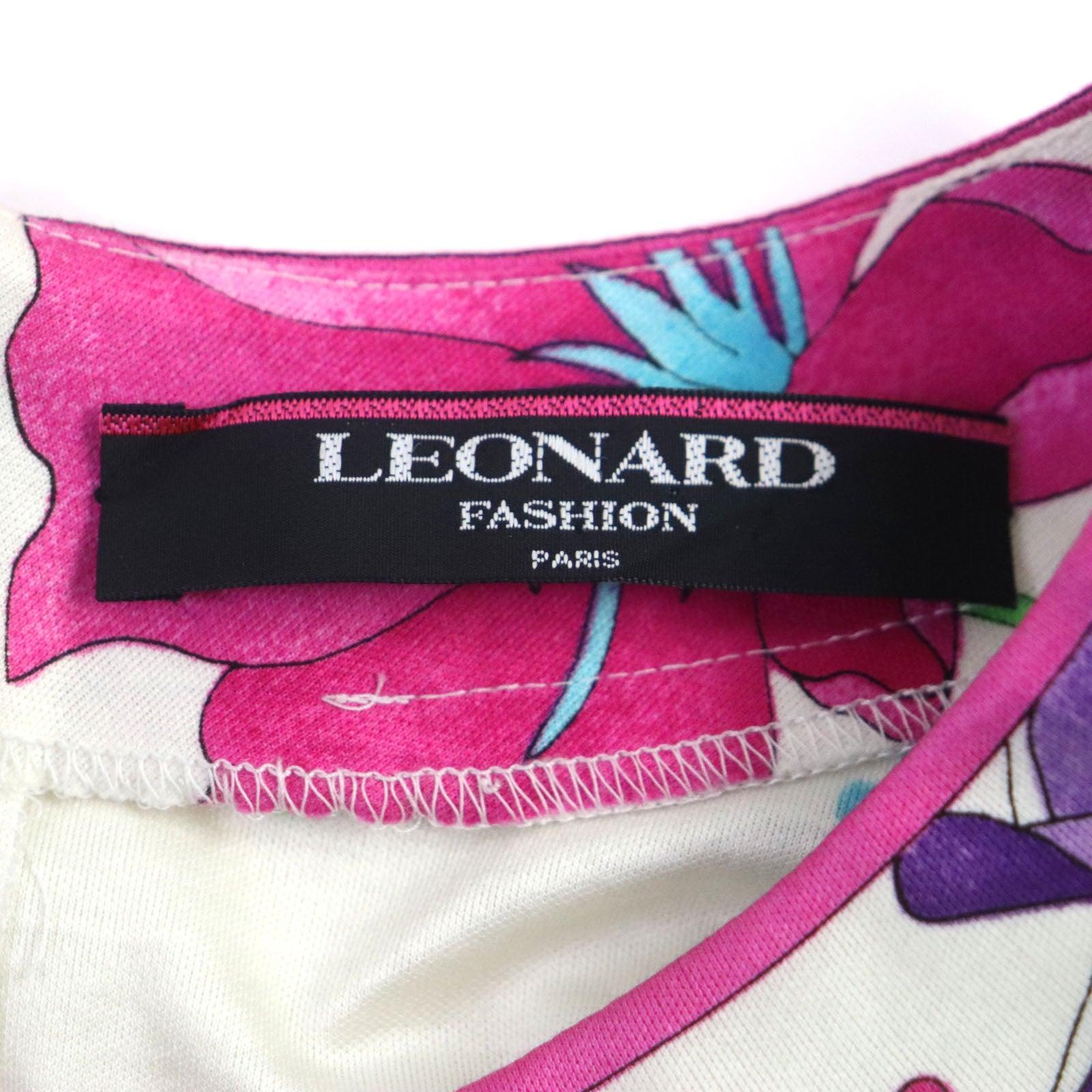 LEONARD Floral Crew Neck Back Zip T-Shirt XL