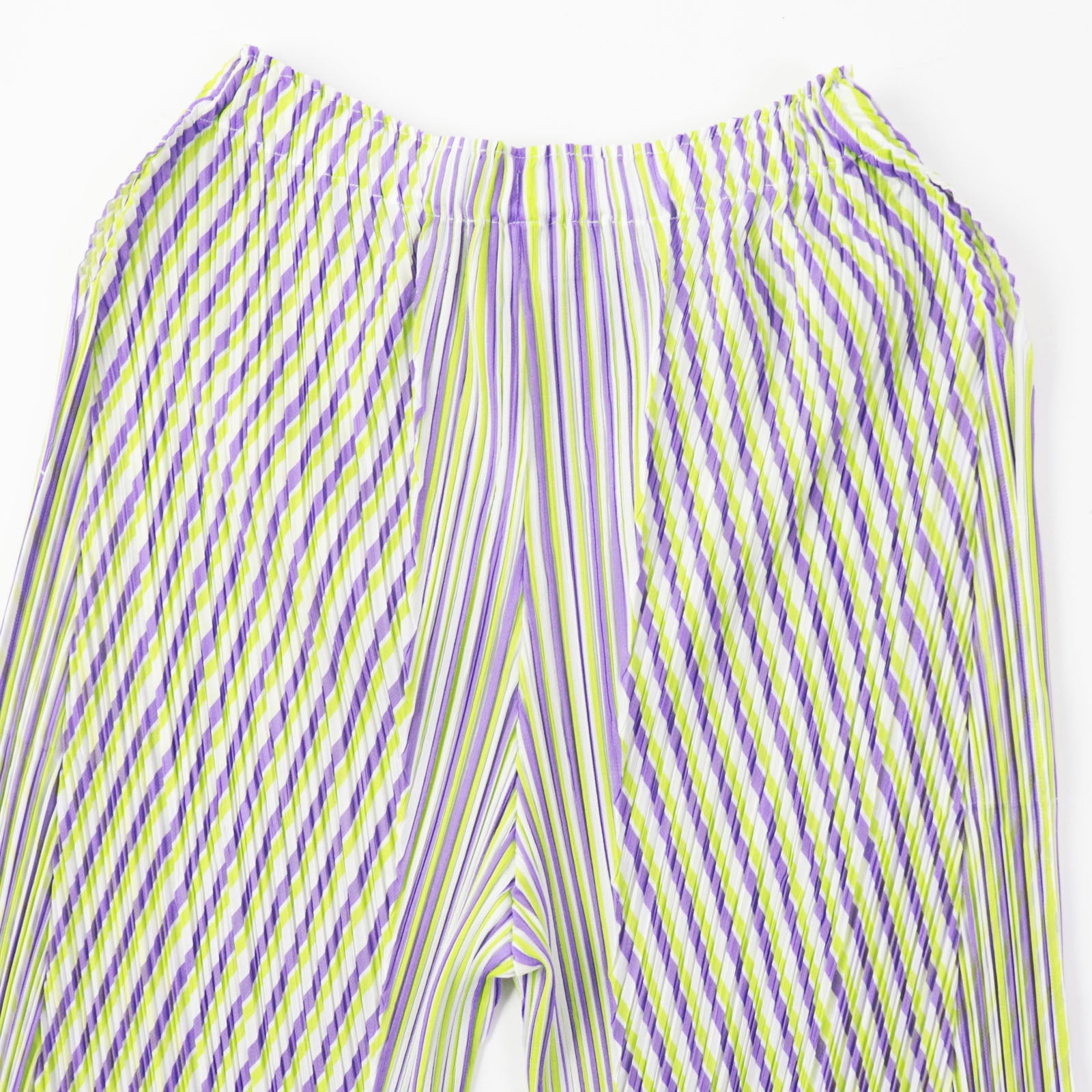 PLEATS PLEASE PP31JF692 Polyester Pants Women