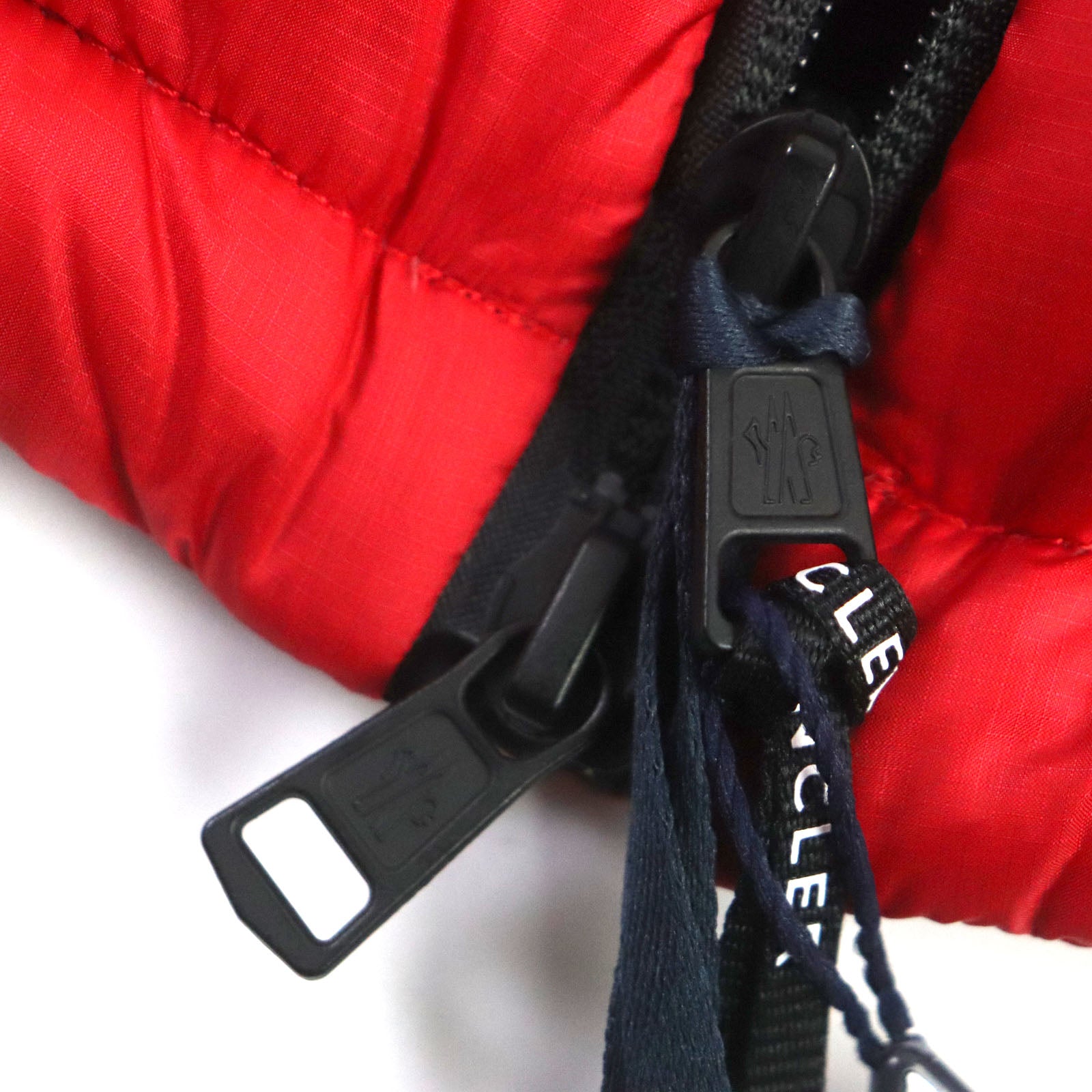 MONCLER OPHRYS Nylon Hooded Down Vest Red Black