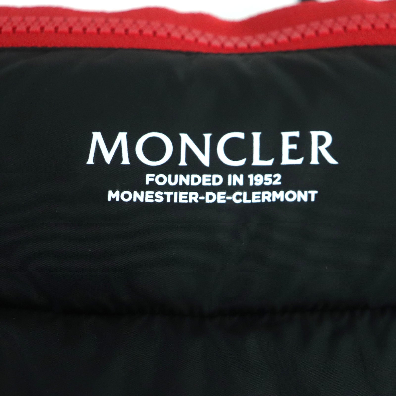 MONCLER OPHRYS Nylon Hooded Down Vest Red Black