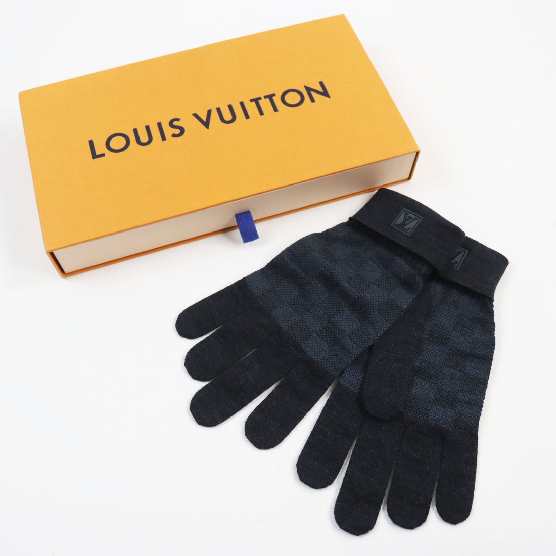 Louis Vuitton Wool Damier Knit Gloves M70008