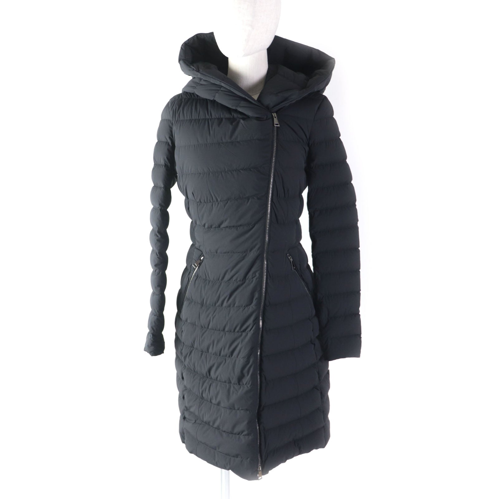 Moncler BARGE Nylon Down Coat Women