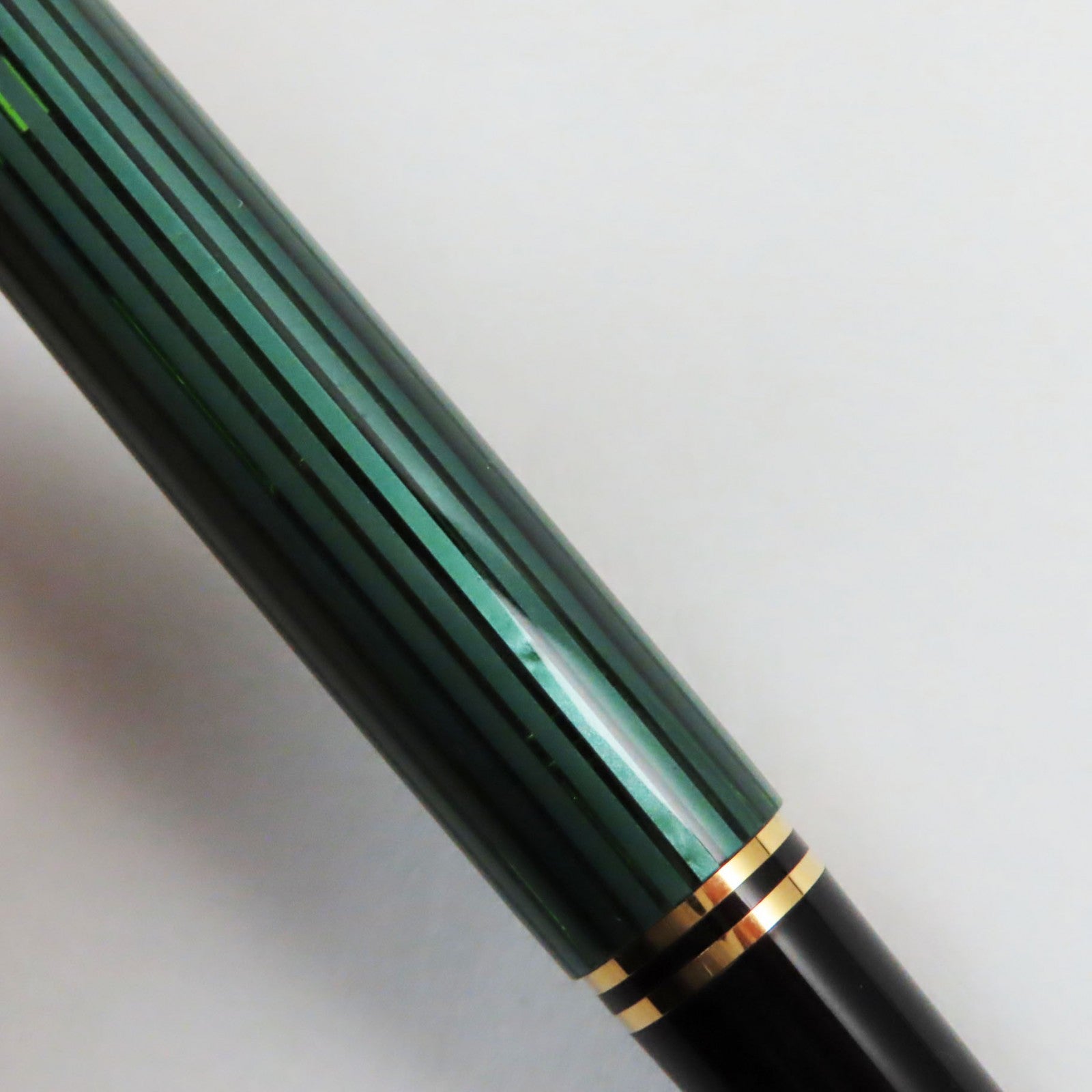 Pelikan Souveran M400 Fountain Pen K14 F Nib