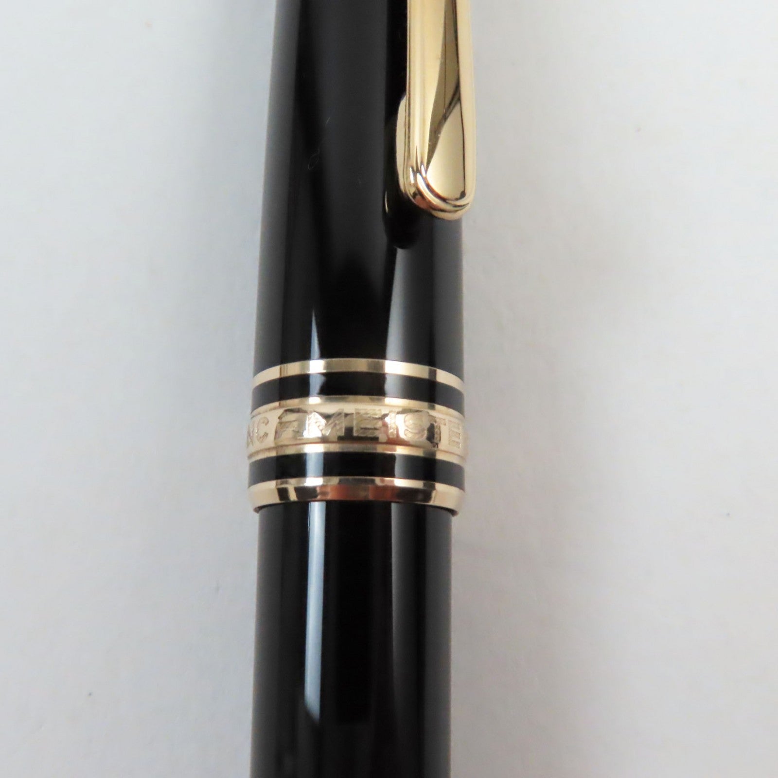 Montblanc Meisterstuck Classic Ballpoint Pen