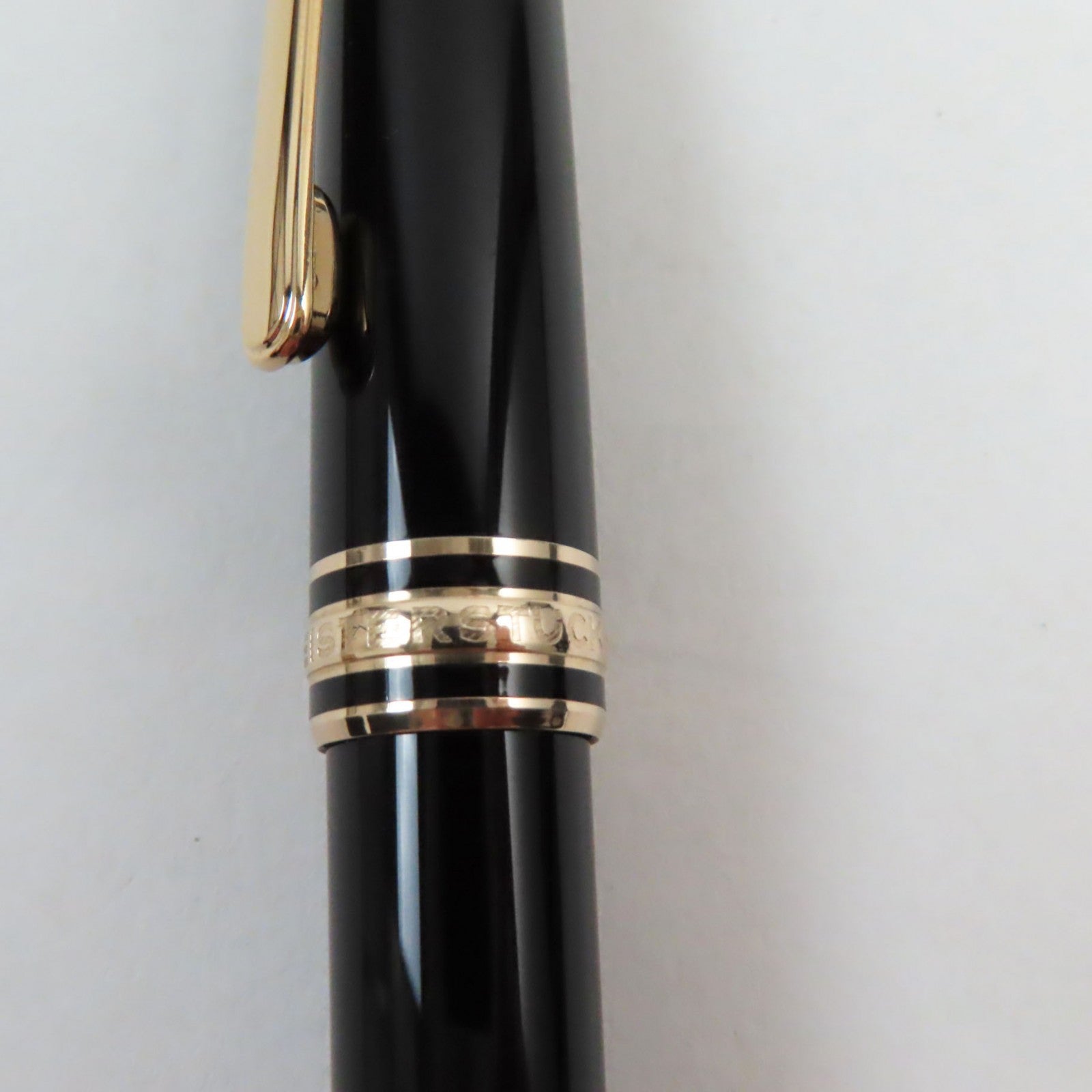 Montblanc Meisterstuck Classic Ballpoint Pen