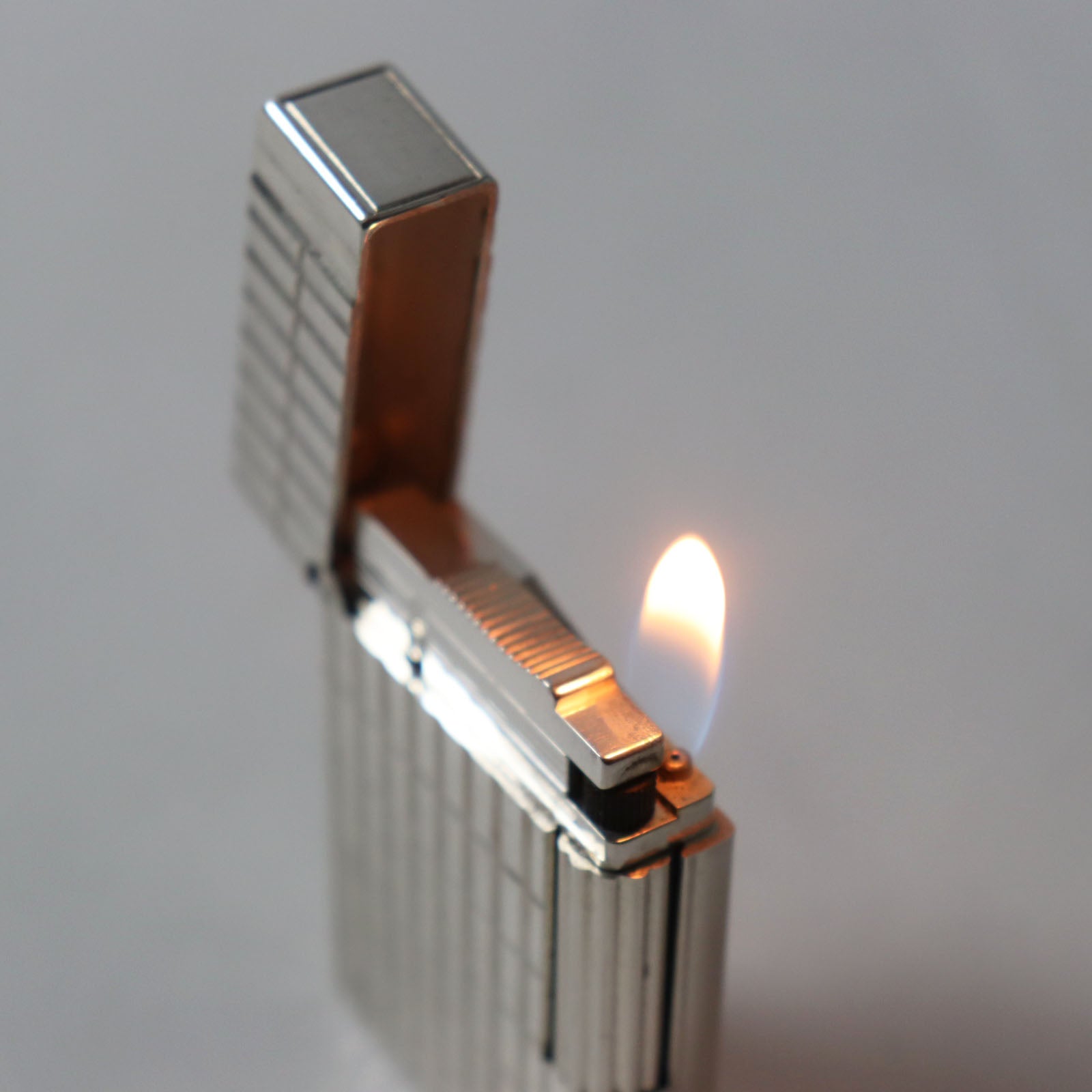 Gatsby Rectangle Logo Roller Gas Lighter Silver