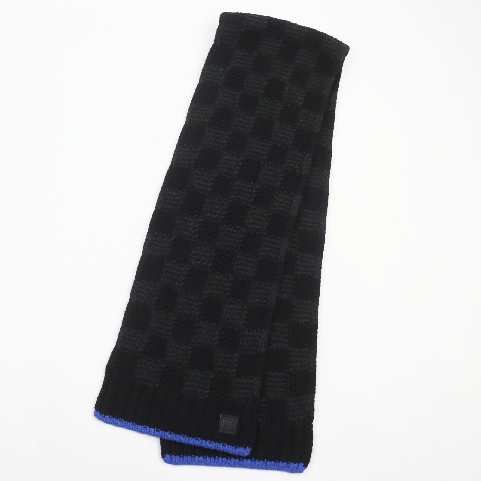 Louis Vuitton Damier Escharp Helsinki Scarf