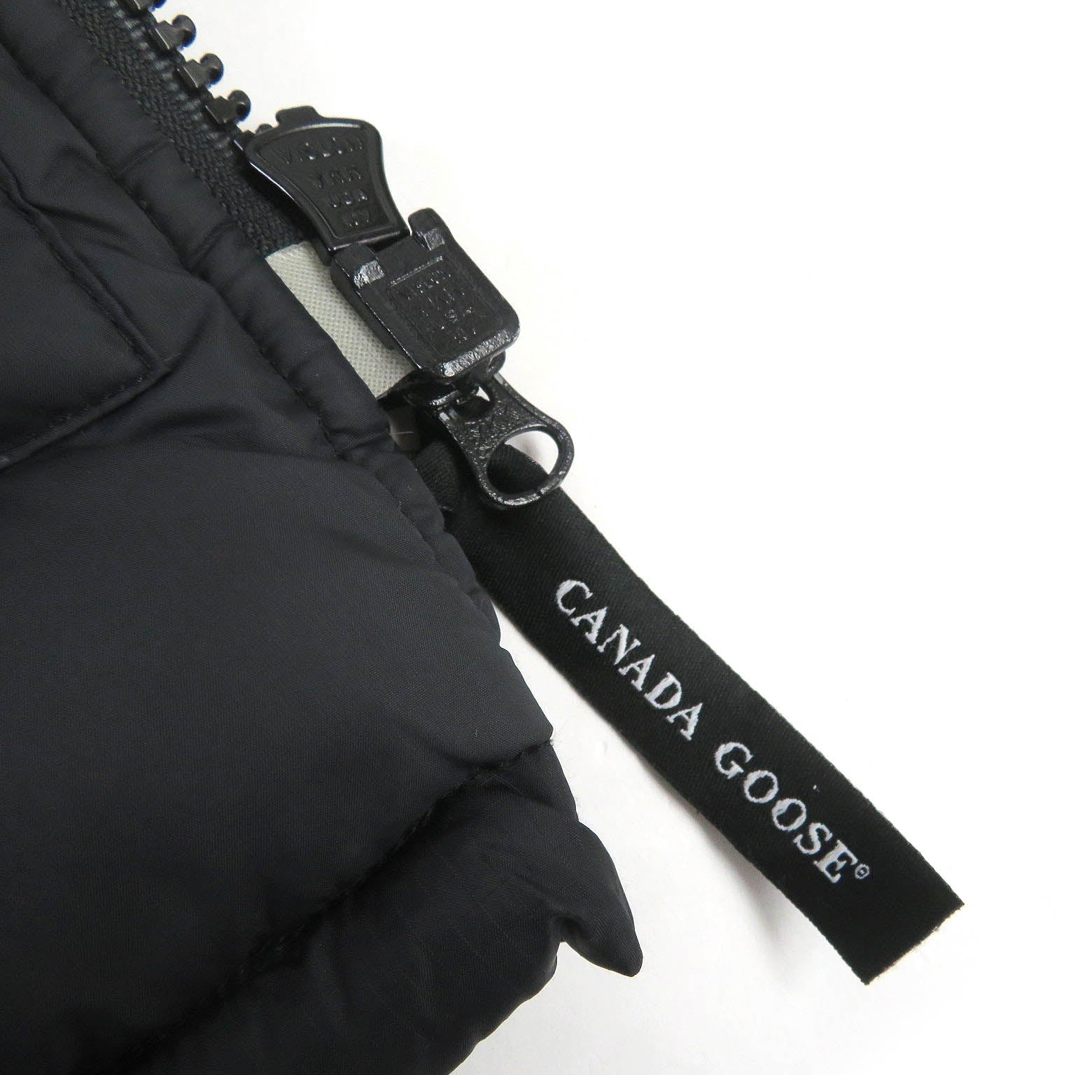 CANADA GOOSE MANITOBA Nylon Down Jacket Black S