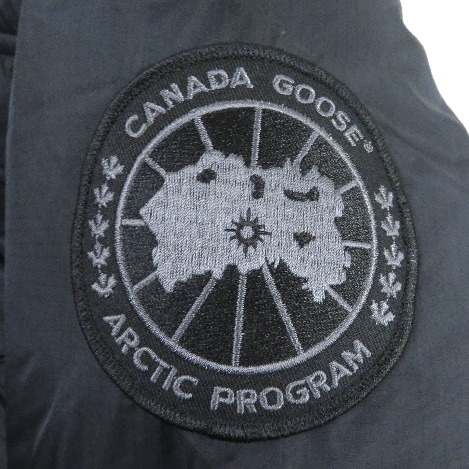 CANADA GOOSE MANITOBA Nylon Down Jacket Black S