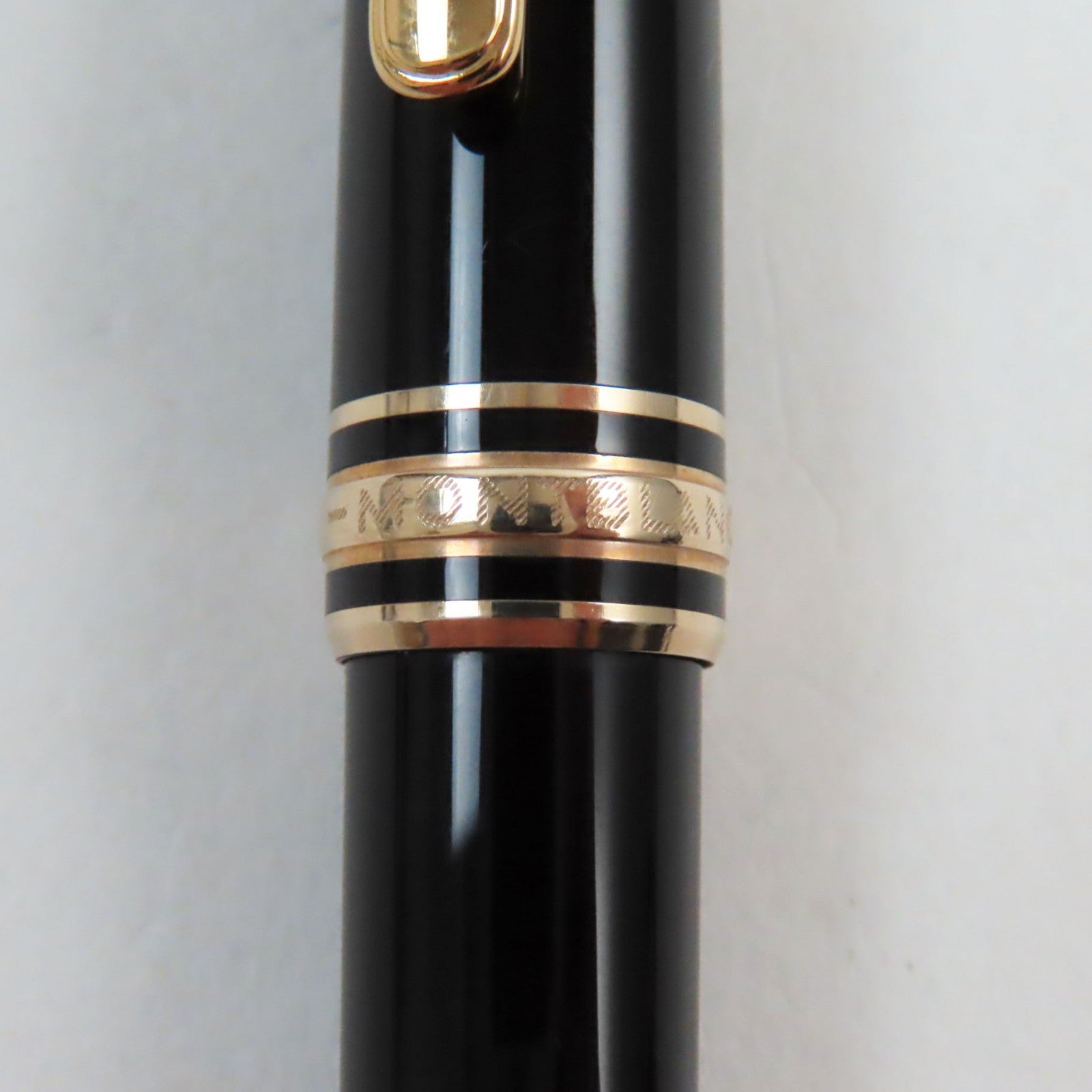 Montblanc Meisterstuck Classic Twist Ballpoint Pen