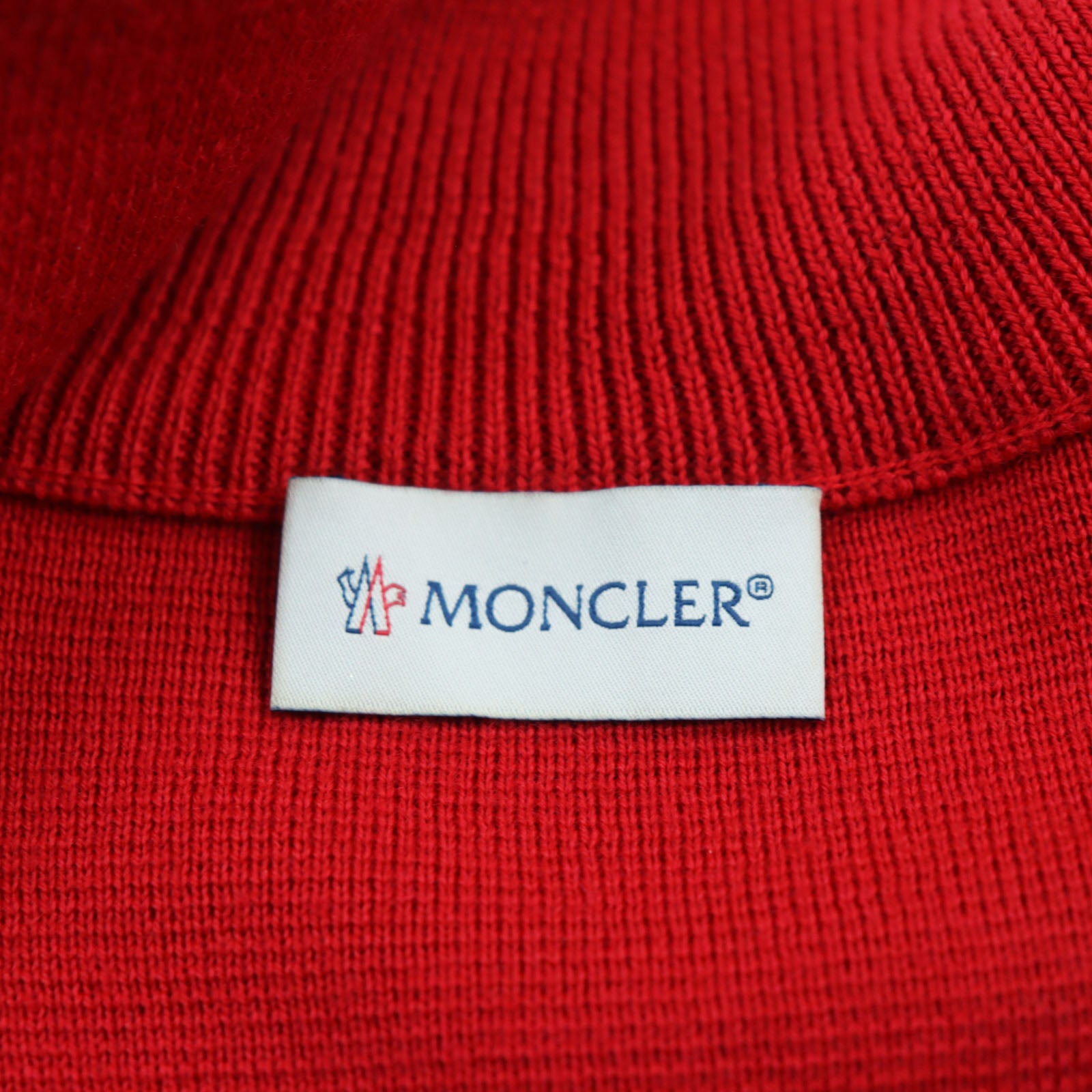 Moncler MAGLIONE TRICOT CARDIGAN Down Jacket Red M