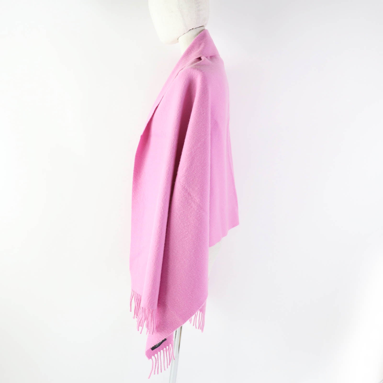 HERMES Cashmere Embroidered Logo Fringe Shawl Pink