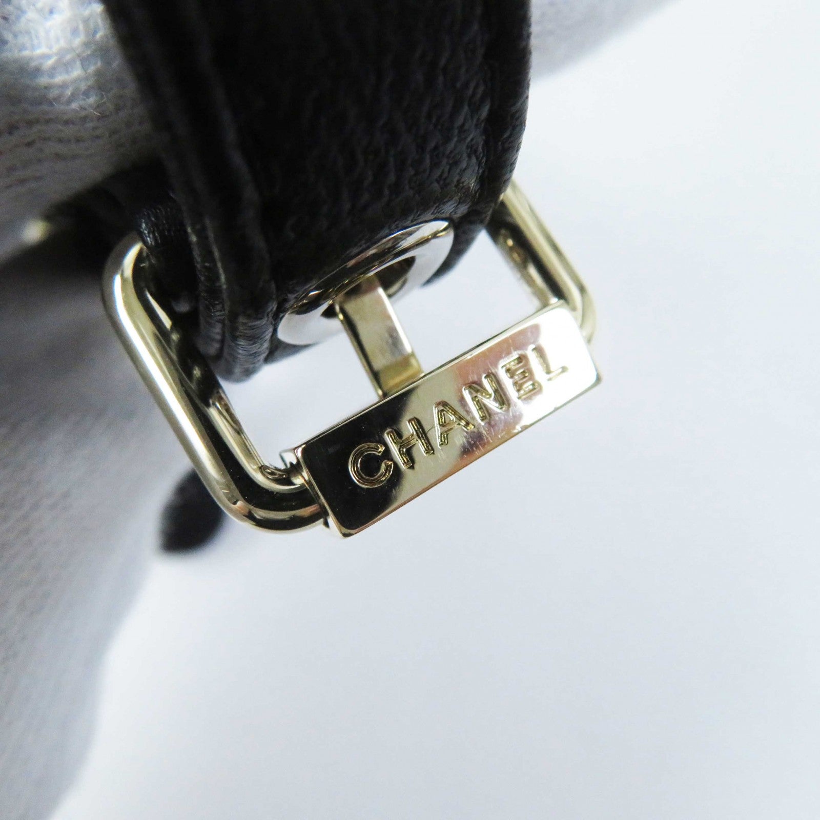 Chanel Lamb Leather AirPods Case Matelasse AP2553