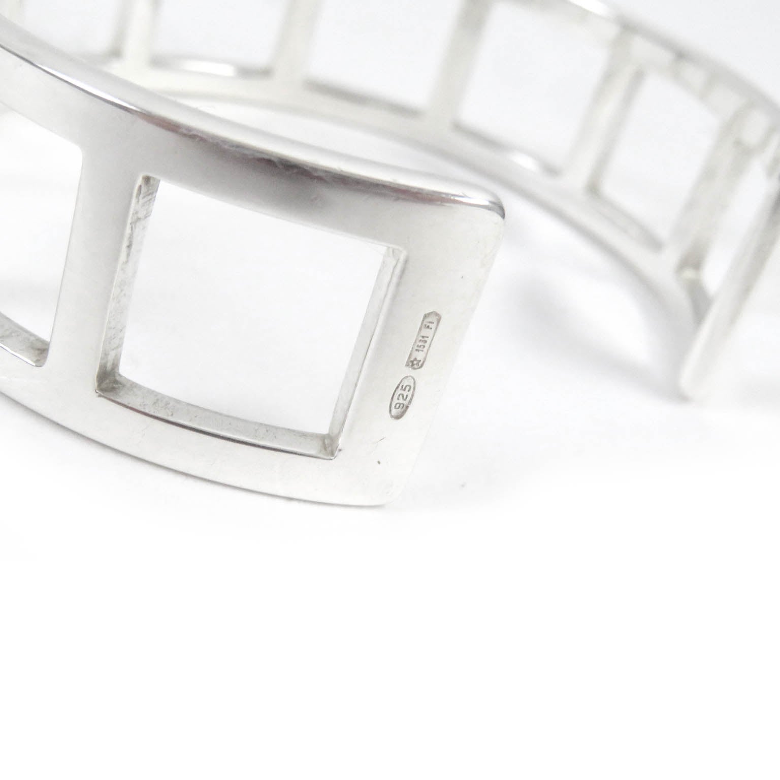 Gucci Vintage Silver Open Square Bangle Bracelet