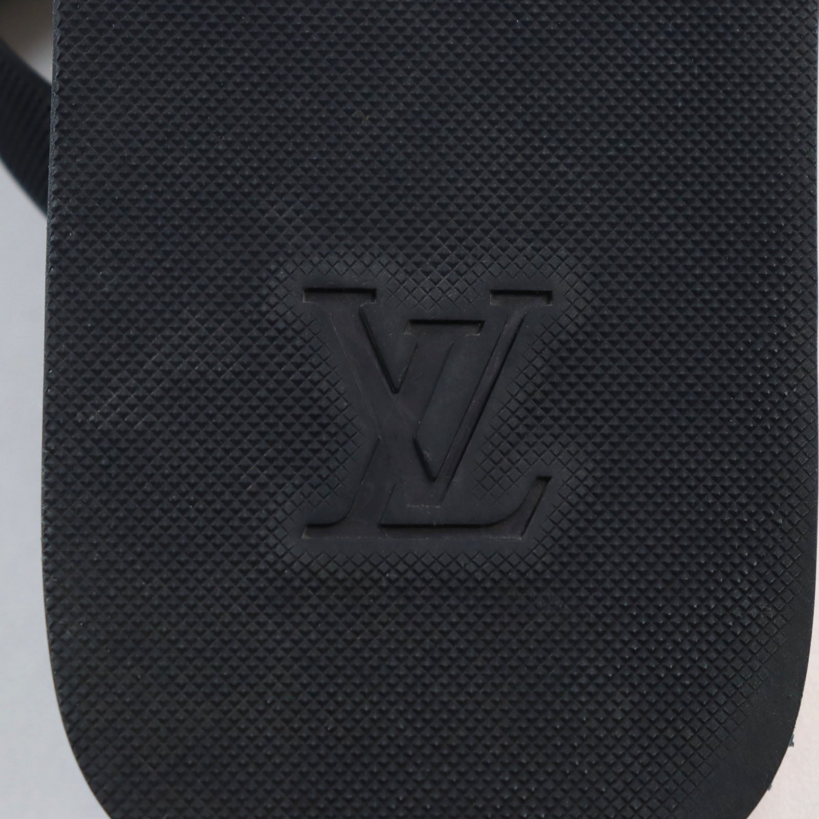 Louis Vuitton Damier Thong Sandals Navy