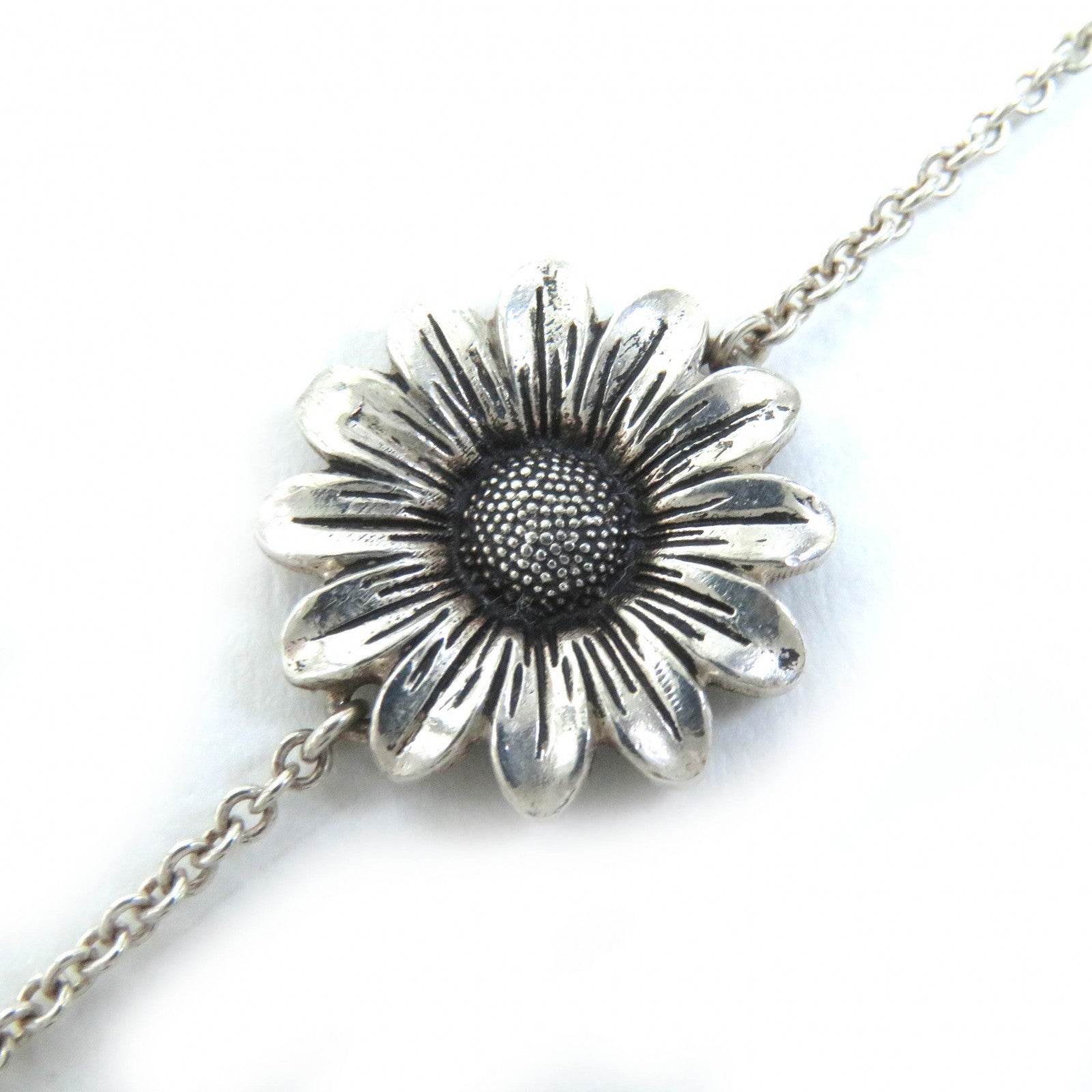 Gucci Interlocking G Flower Rhinestone Necklace