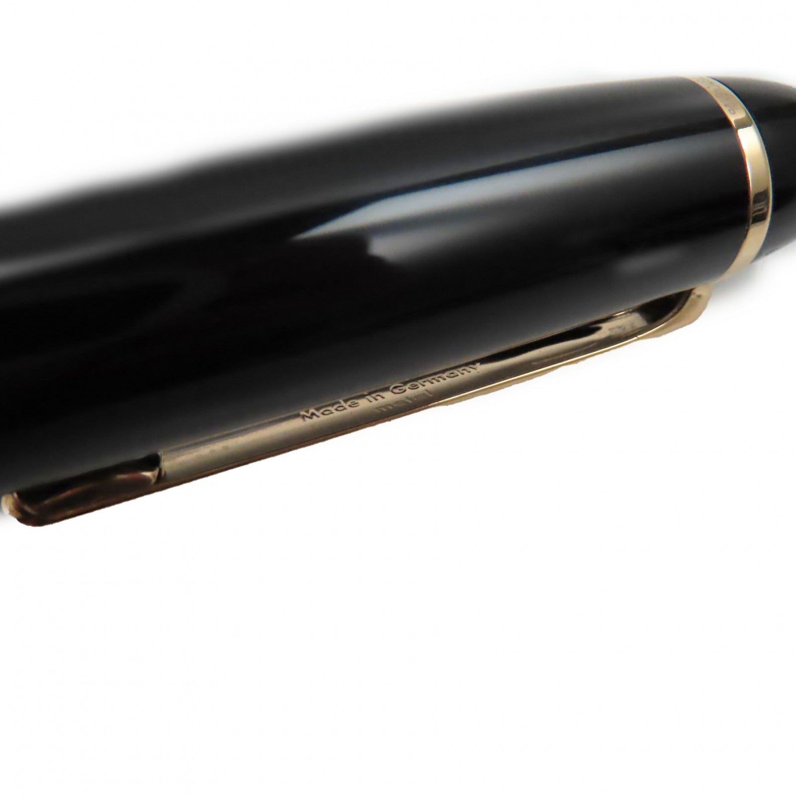 Montblanc Meisterstuck Classic Twist Ballpoint Pen