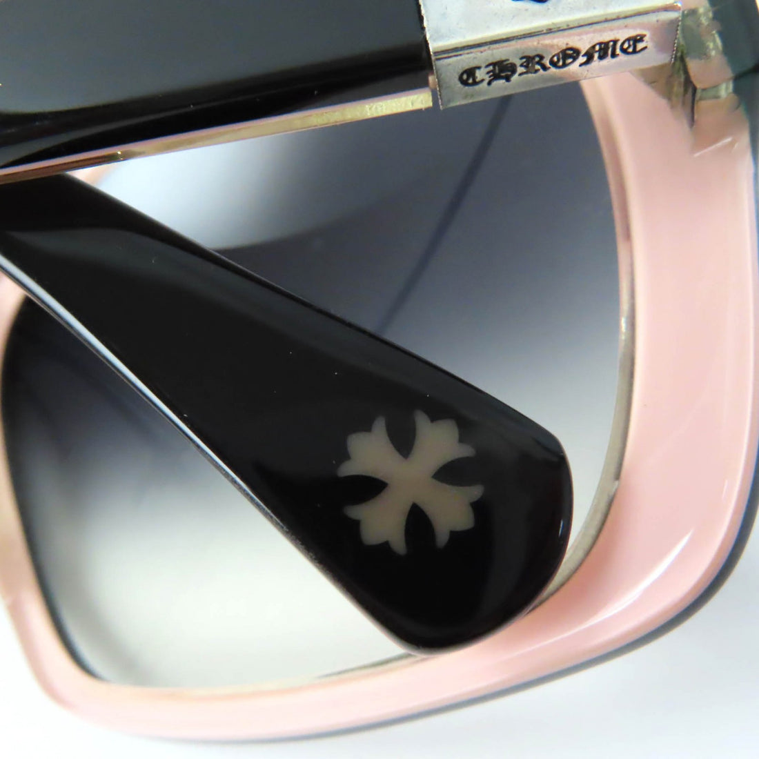 CHROME HEARTS QUEENIE Gradation Sunglasses