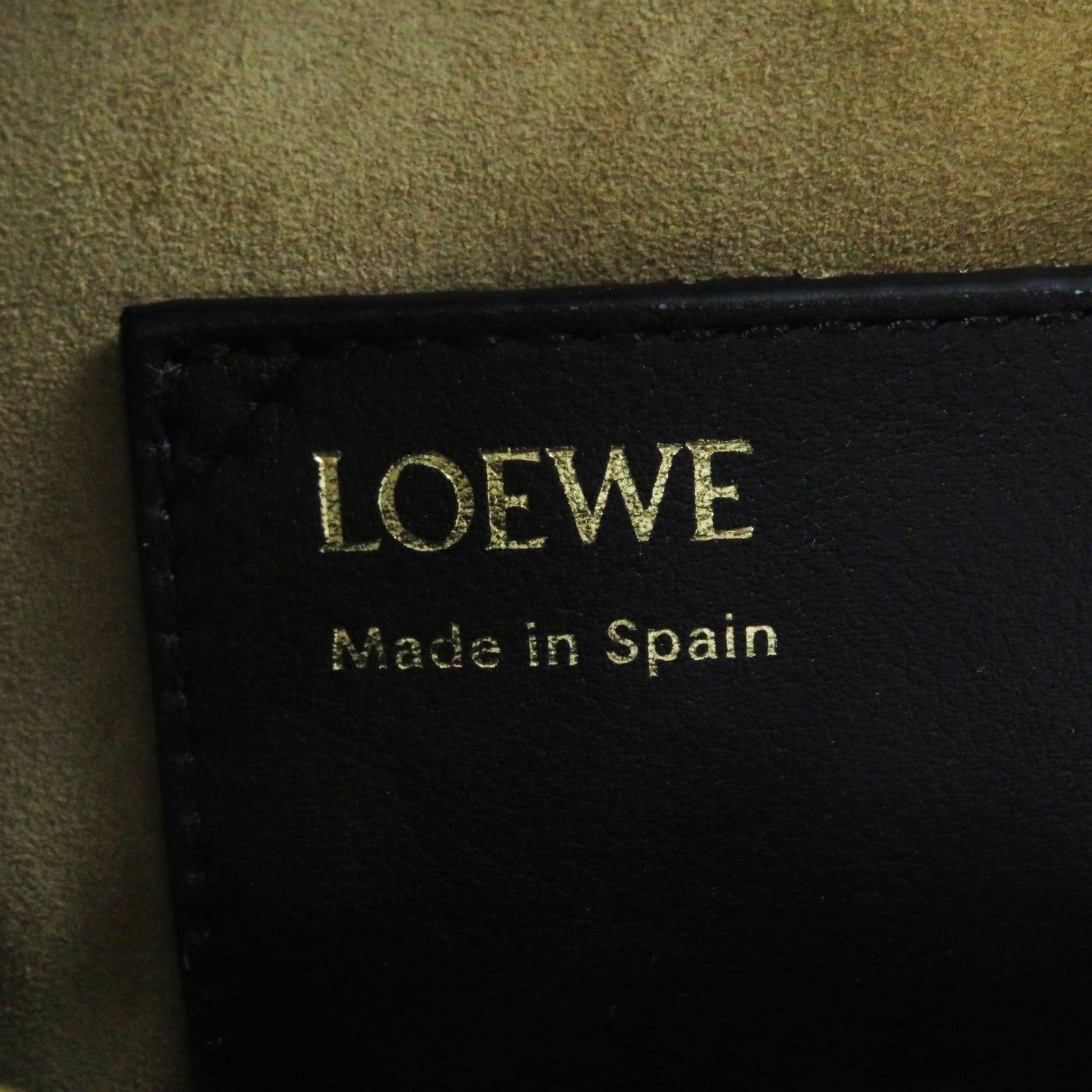 LOEWE Amazona 16 Square Leather Bag