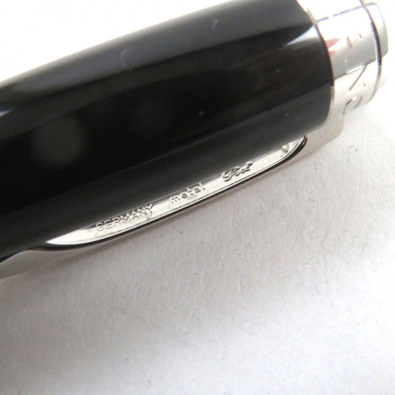 Montblanc Starwalker Fineliner Pen Black Silver