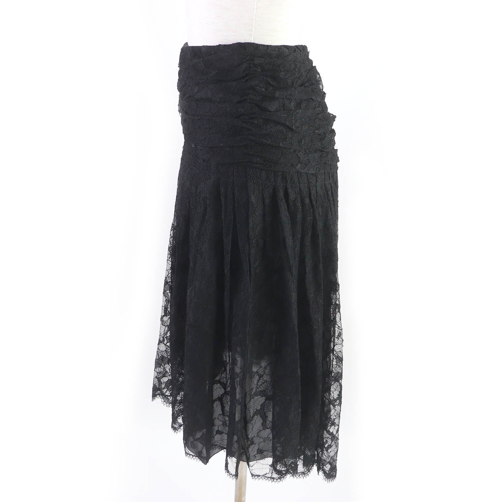 Chanel Floral Lace Skirt Black 40