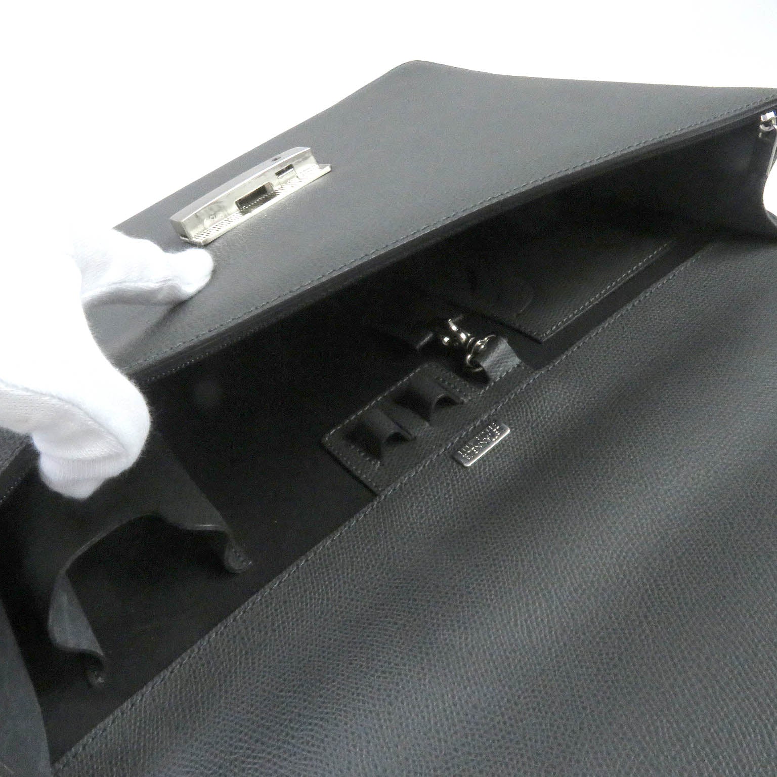 Le Tanua Leather Business Briefcase Gray