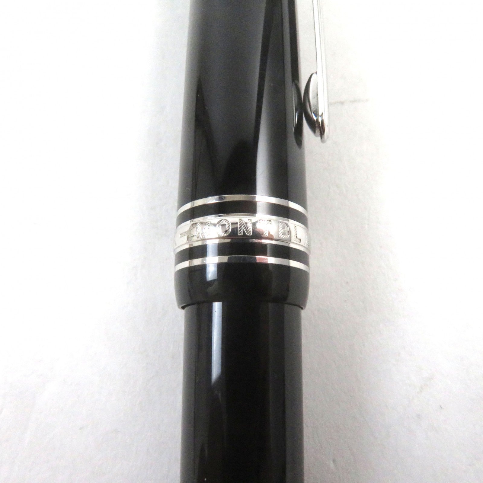 Montblanc Meisterstckle Logo Ballpoint Pen