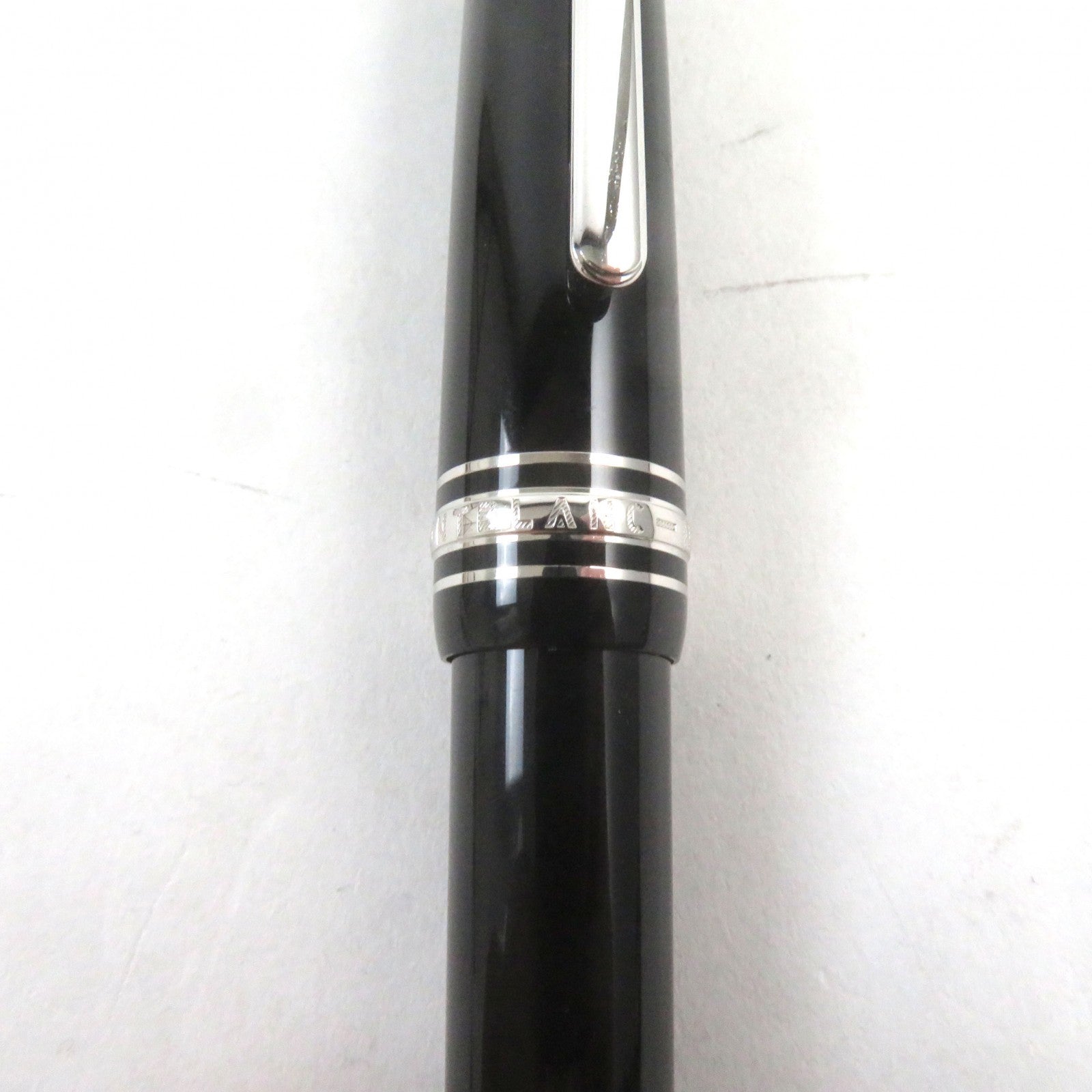 Montblanc Meisterstckle Logo Ballpoint Pen