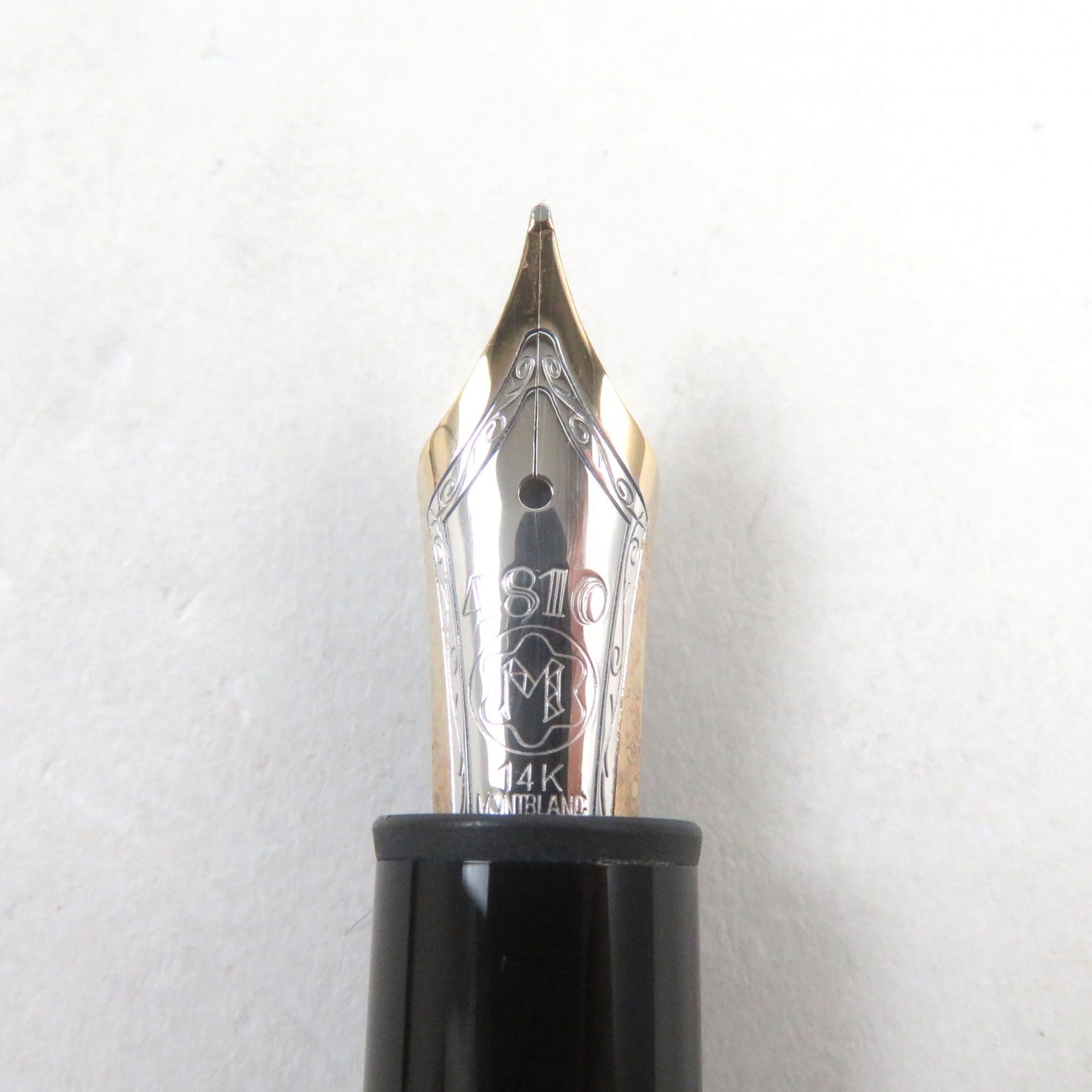 Montblanc Meisterstuck No.146 Fountain Pen Black Gold