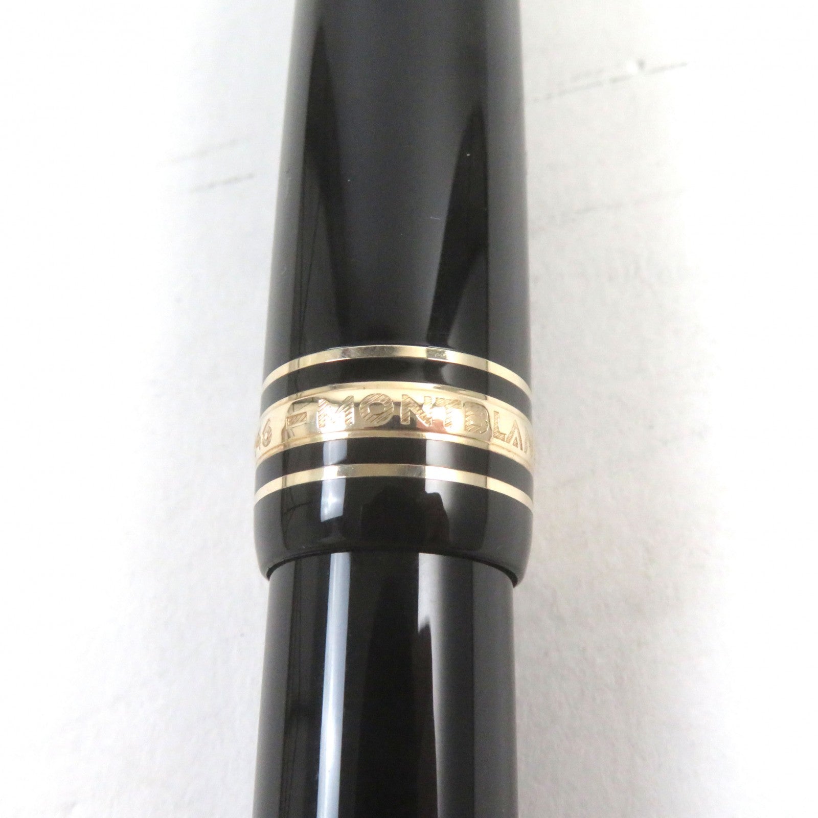 Montblanc Meisterstuck No.146 Fountain Pen Black Gold