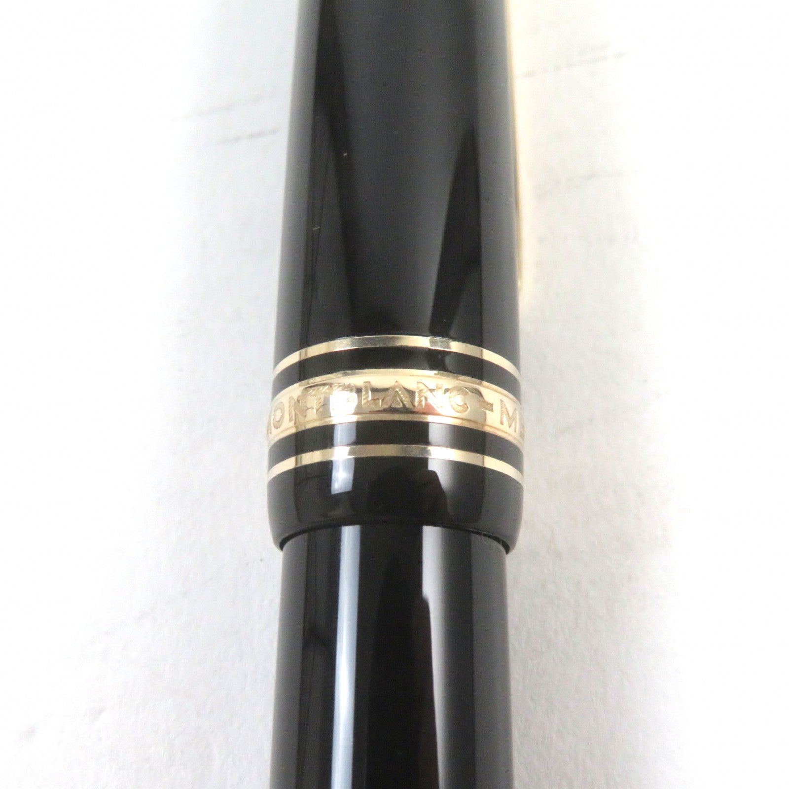 Montblanc Meisterstuck No.146 Fountain Pen Black Gold