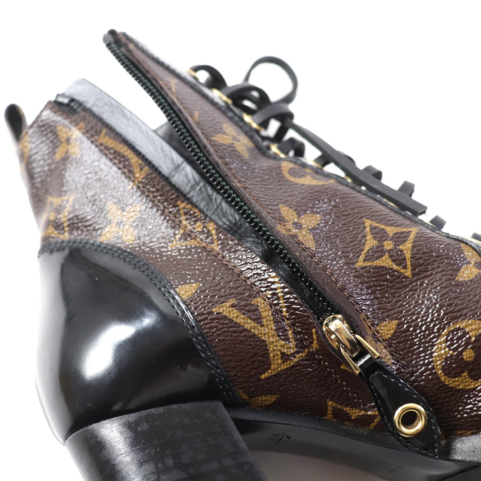 Louis Vuitton Star Trail Leather Ankle Boots