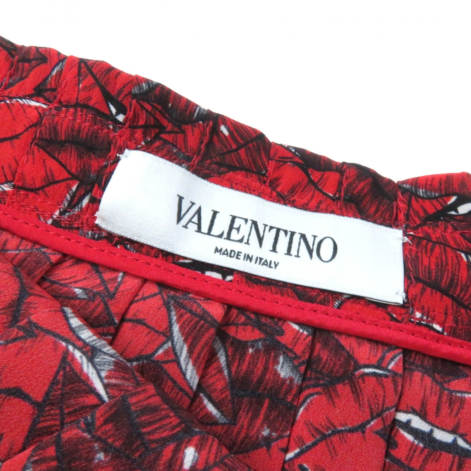 Valentino Silk Lip Print Pleated Skirt Red