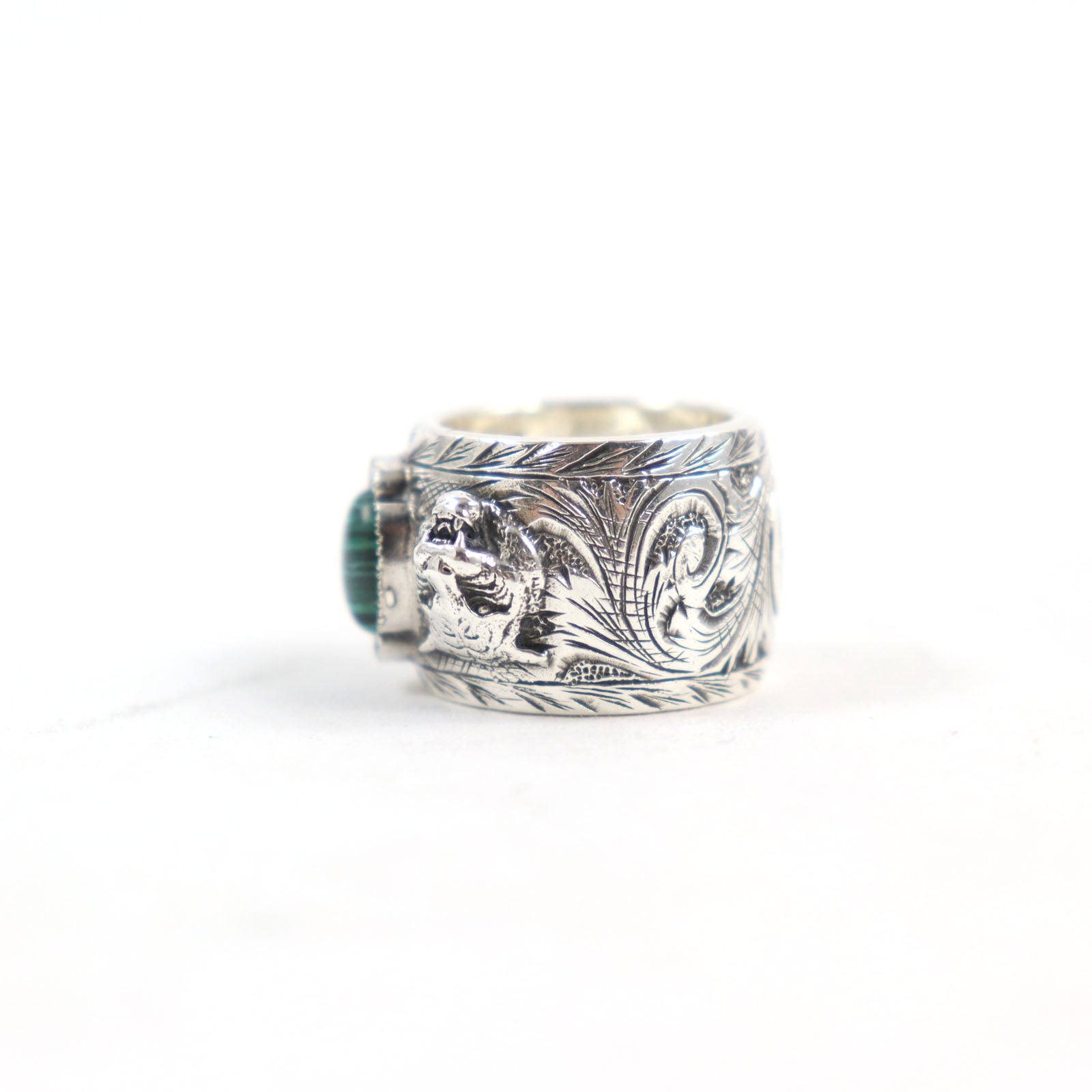 Gucci Malachite Cat Head GG Logo Ring Silver