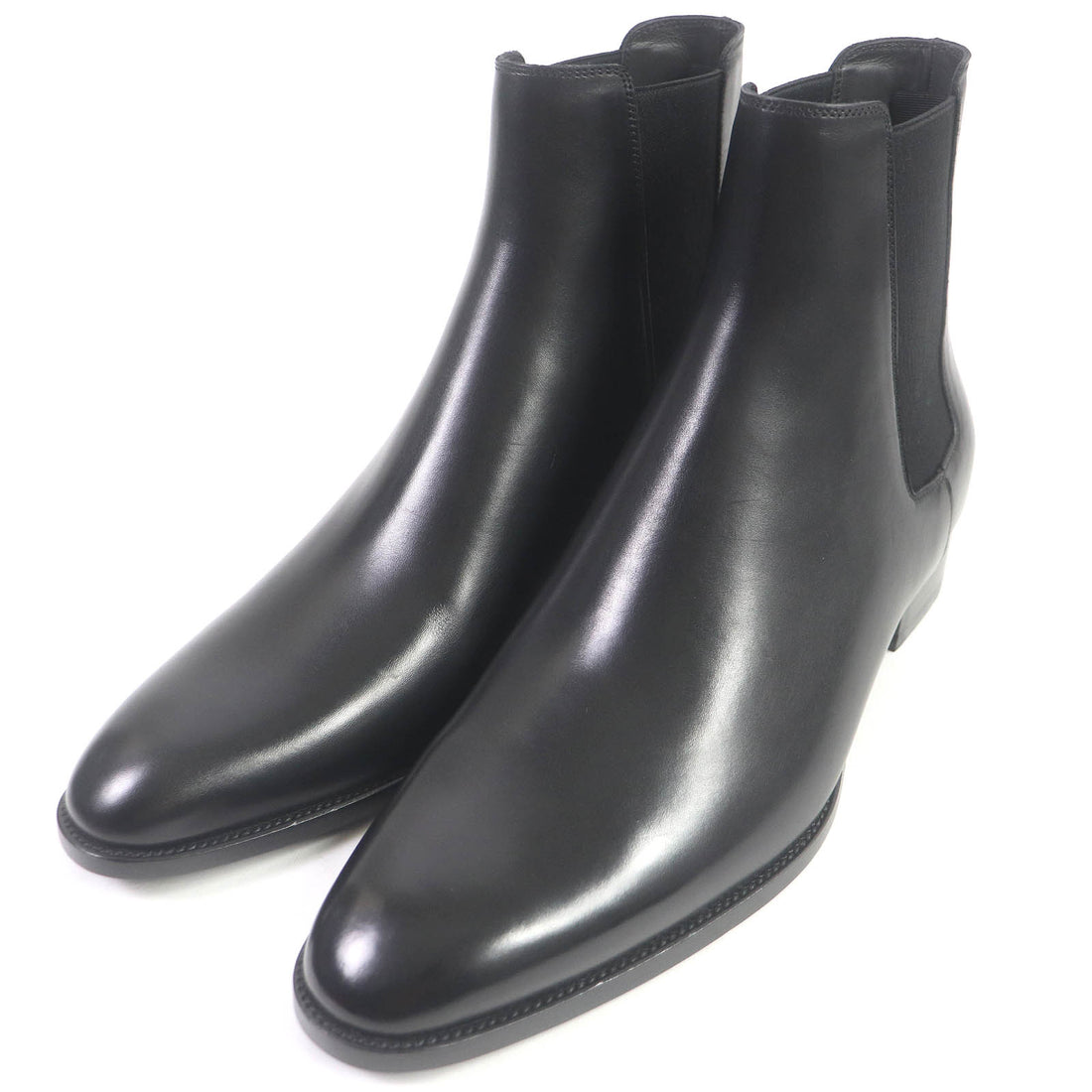 Saint Laurent Wyatt Chelsea Leather Boots Black