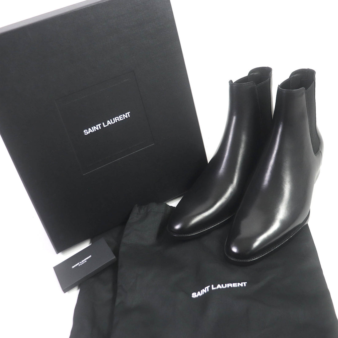 Saint Laurent Wyatt Chelsea Leather Boots Black