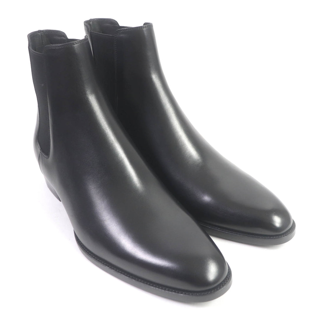 Saint Laurent Wyatt Chelsea Leather Boots Black