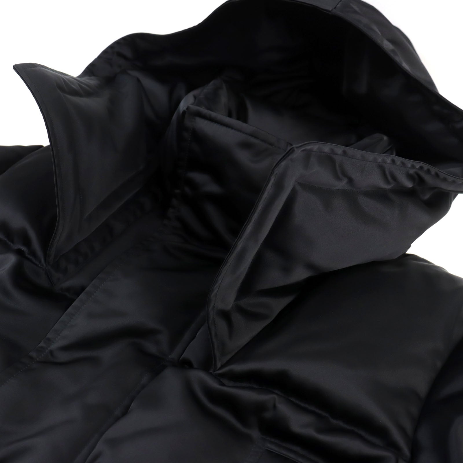 Moncler Prunus Giubbotto Nylon Down Coat Black