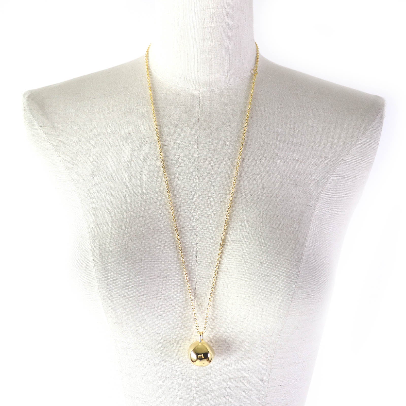 Chieko Plus Wonky Ball Pendant Necklace Gold