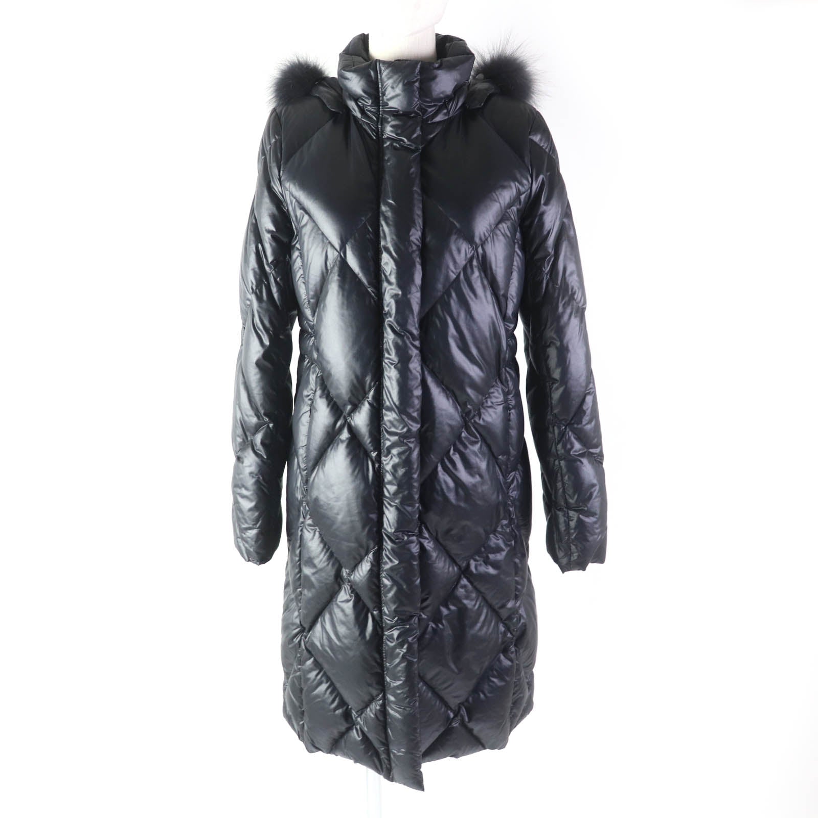 Burberry Nylon Down Coat FS349-856