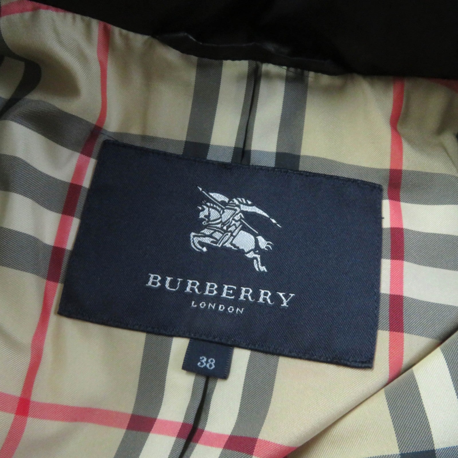 Burberry Nylon Down Coat FS349-856