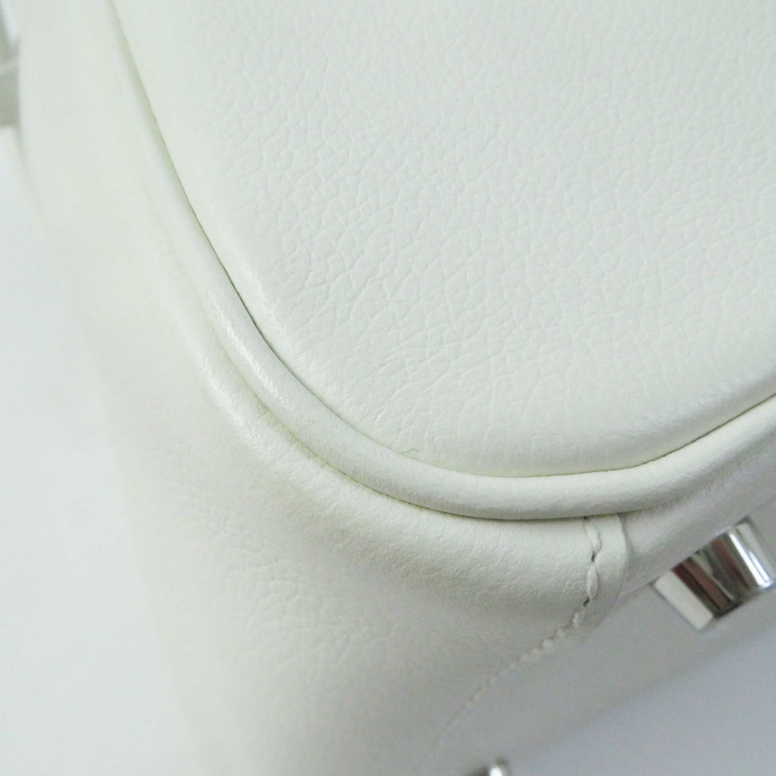 HERMES Lindy 26 Evercolor Shoulder Bag White