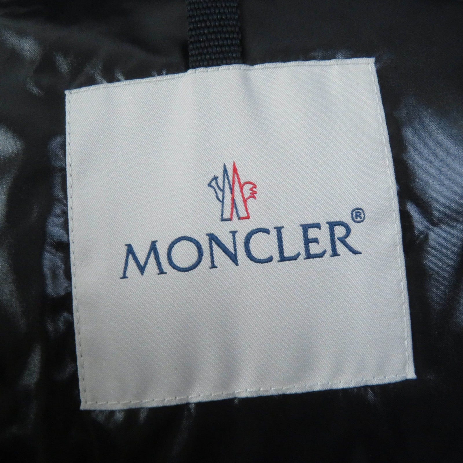 Moncler DAOS GIUBBOTTO Down Jacket Black White