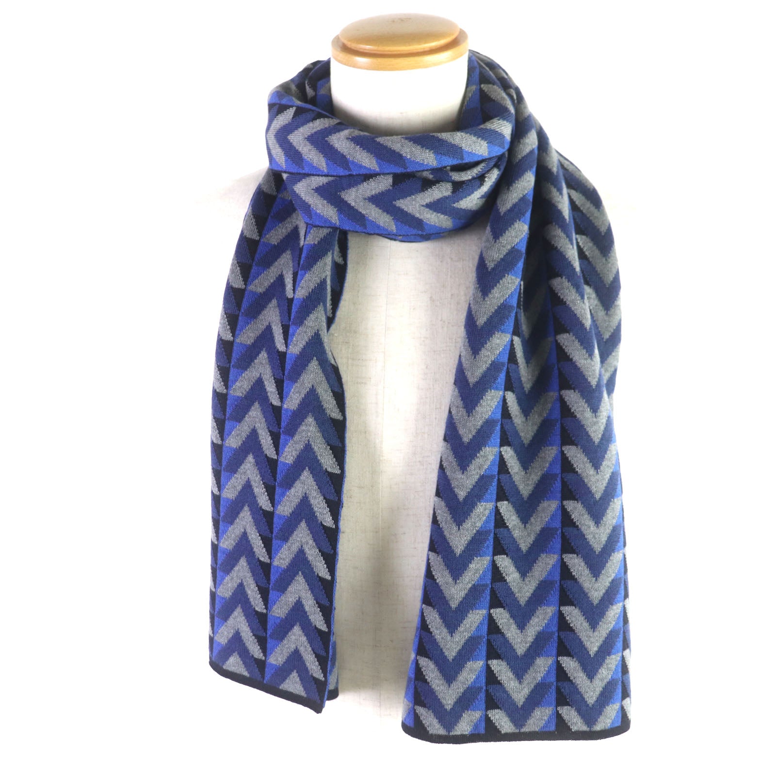 Louis Vuitton Echarpe V Obsession Wool Scarf