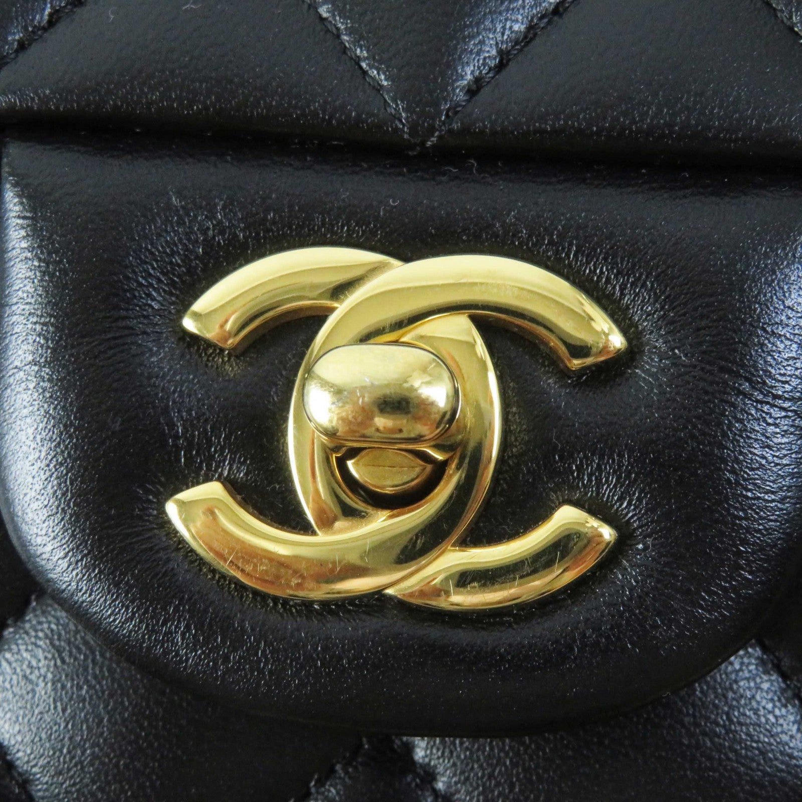 Chanel Matrasse 25 Shoulder Bag A01112