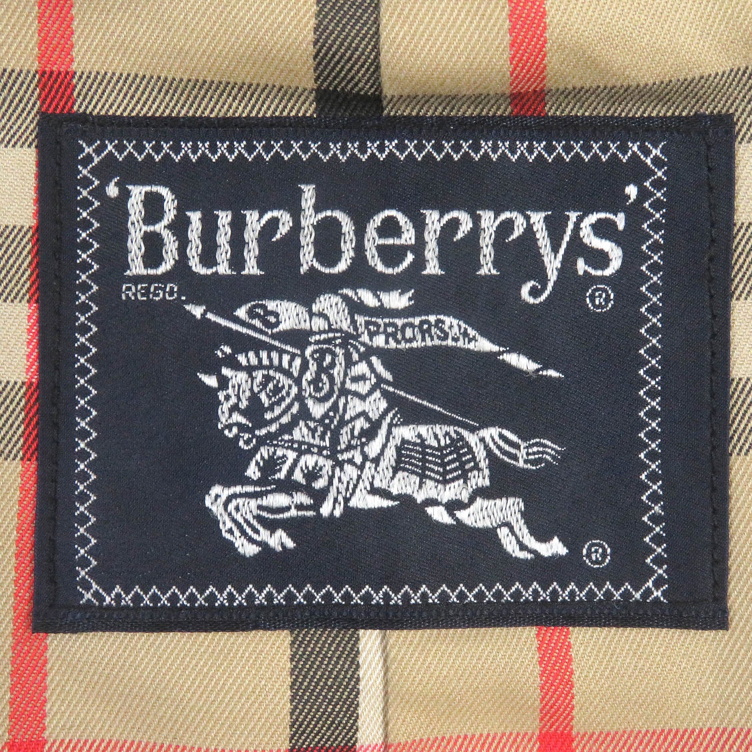 Burberry Vintage Spring Coat Nova Check S