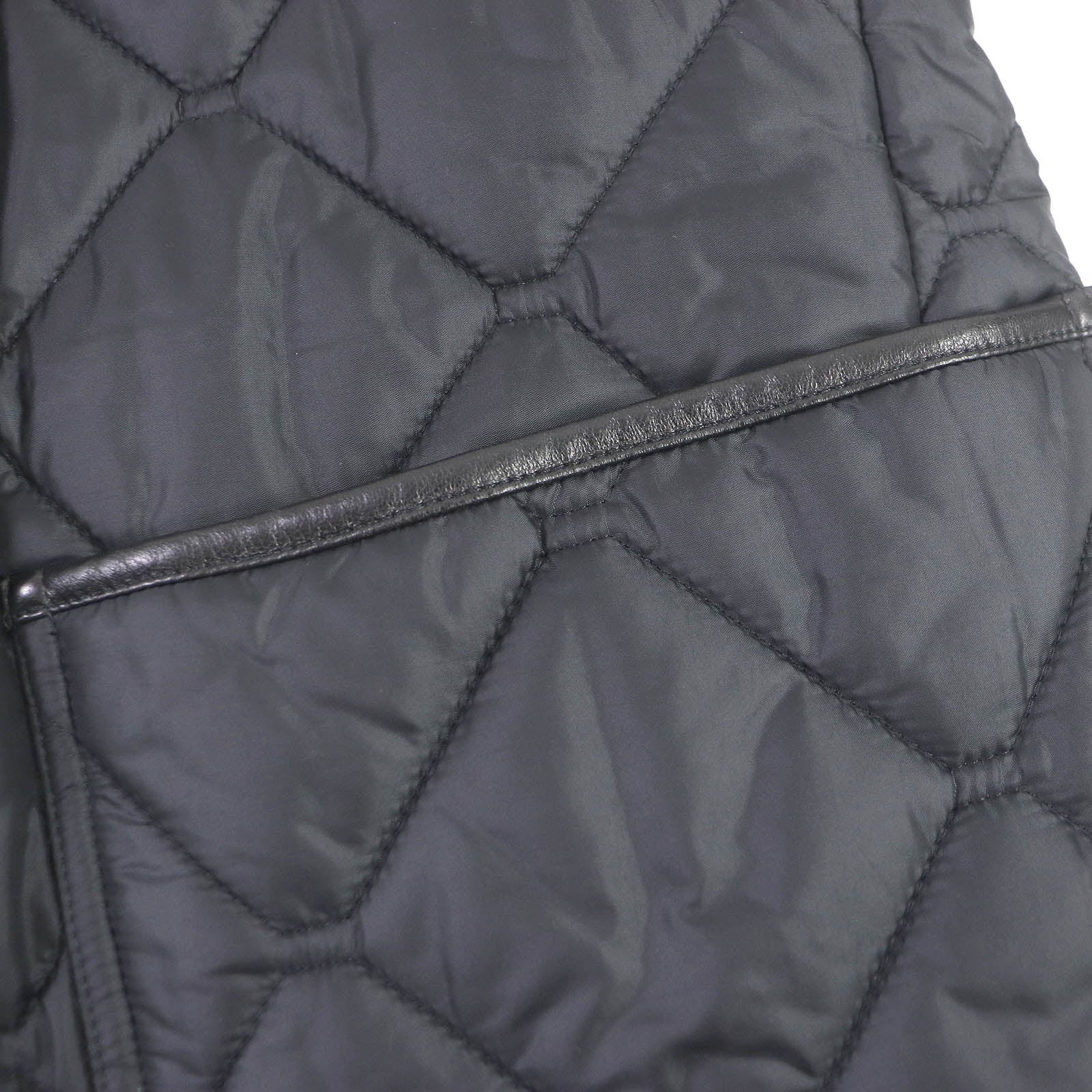 Burberry Quilted Jacket Blouson Black 46