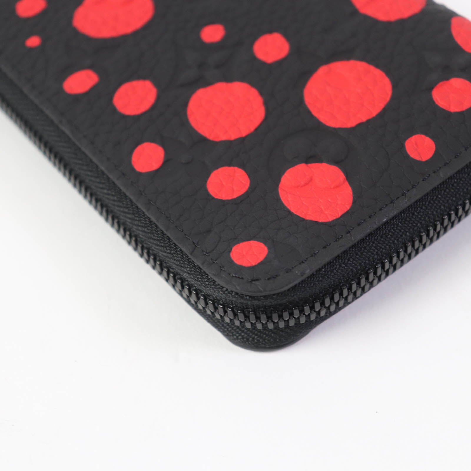 Louis Vuitton Infinity Dot Zippy Wallet M81904