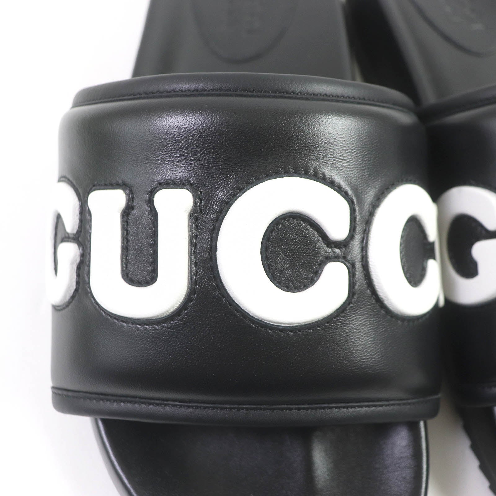 GUCCI Logo Slide Shower Sandals Black