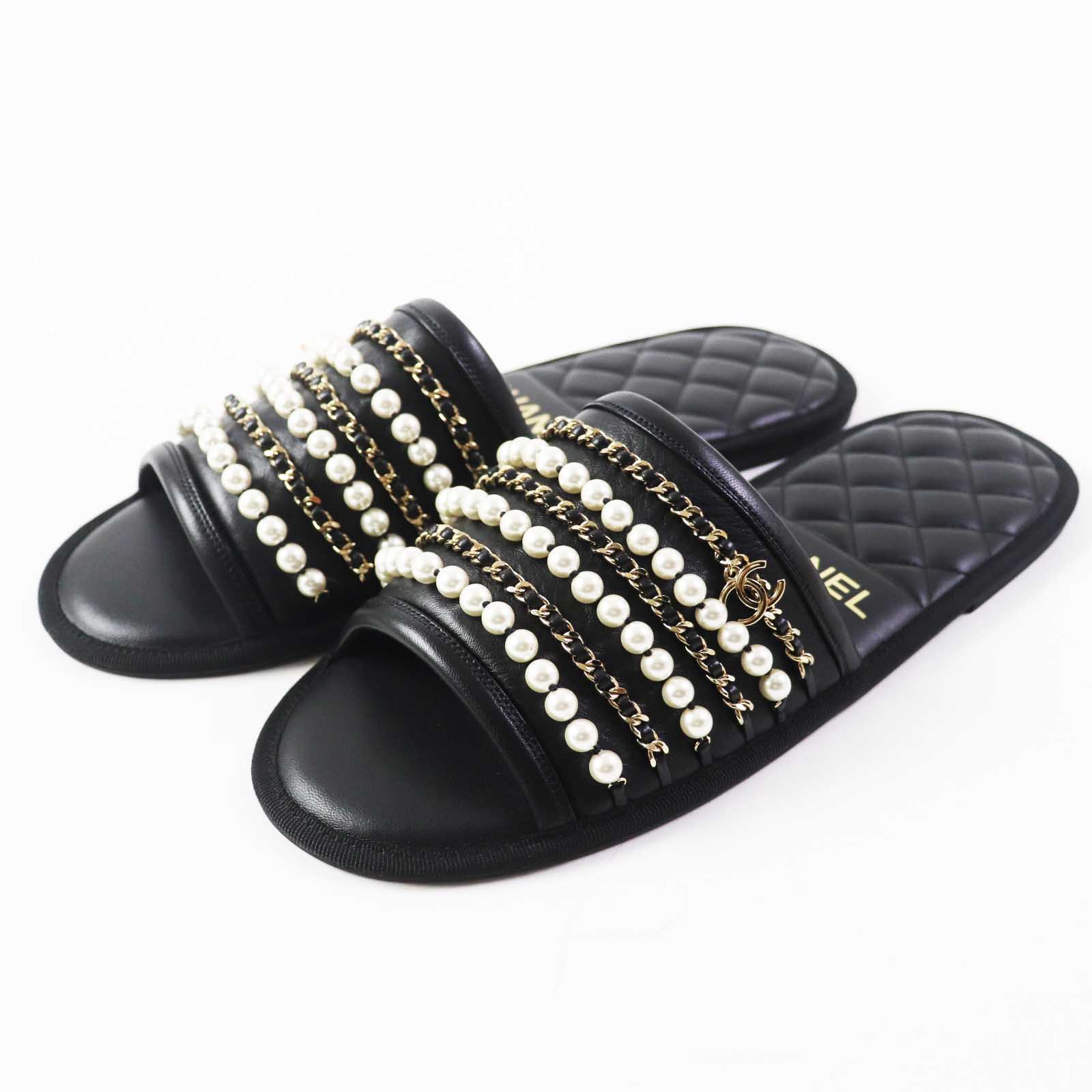 Chanel G36005 Pearl Chain Leather Sandals